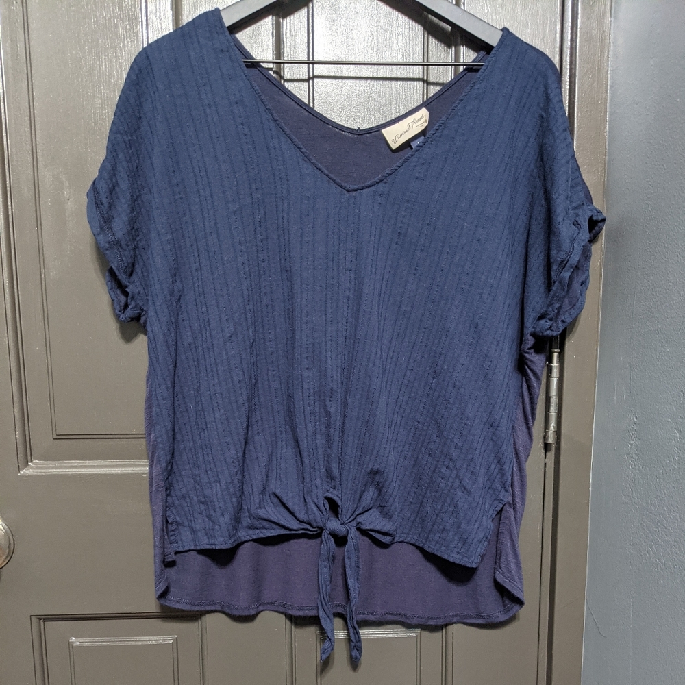 Universal Thread Tie Hem Navy Short Sleeve Top